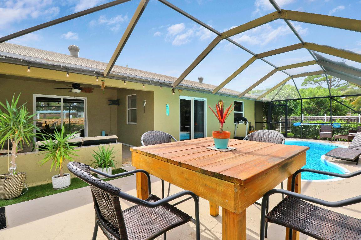 7585 Cocoanut Drive