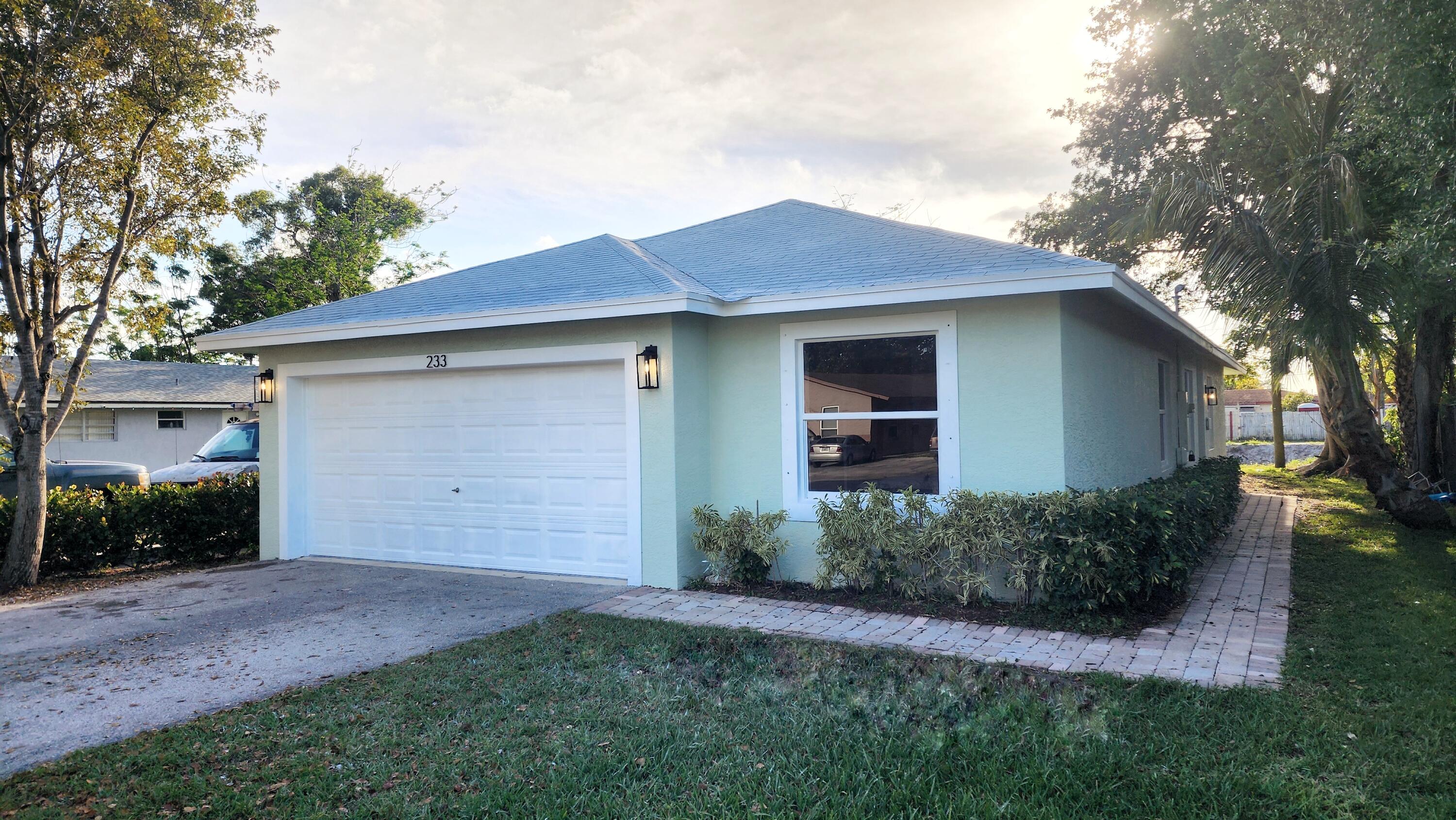 233 Fleming Avenue