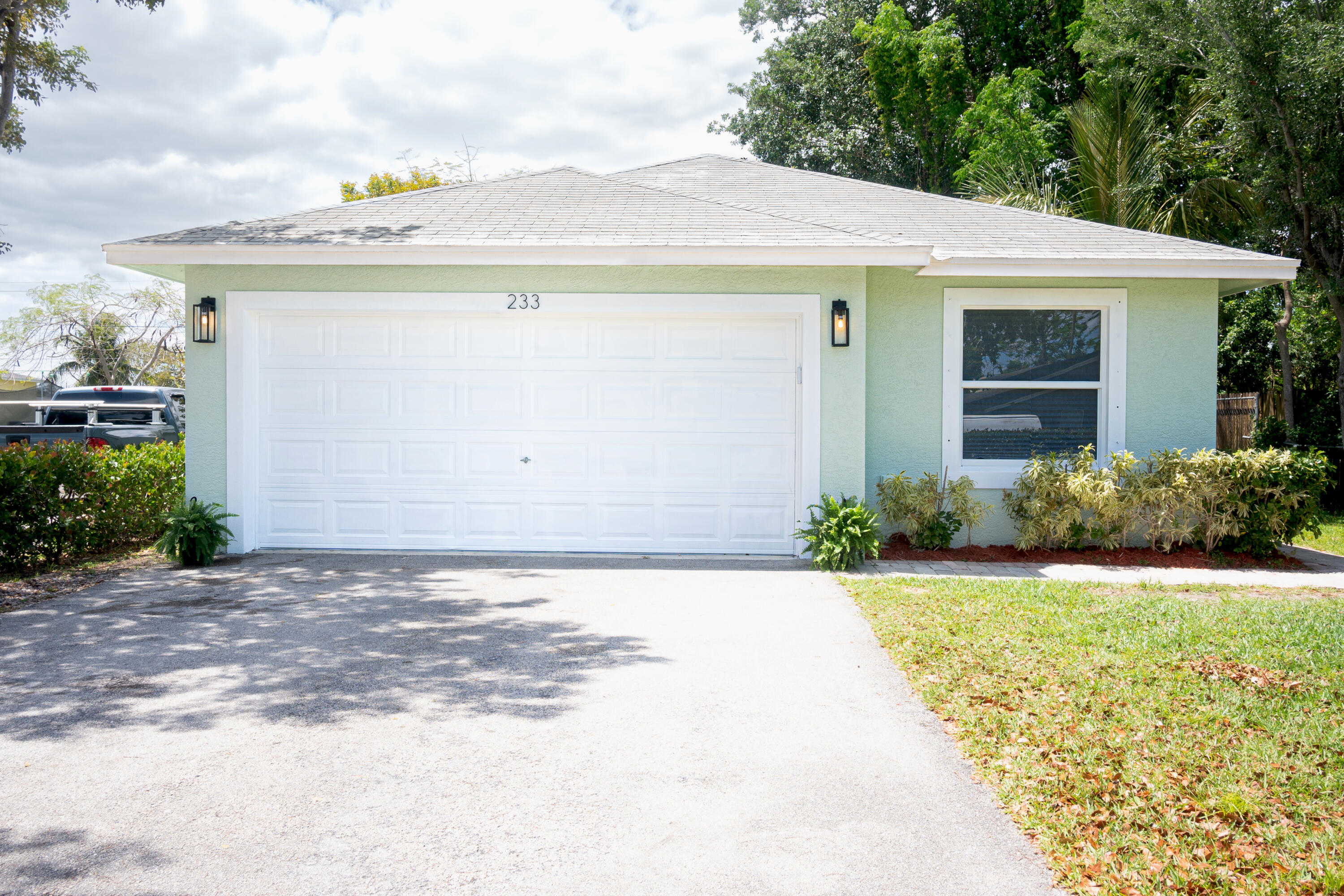 233 Fleming Avenue