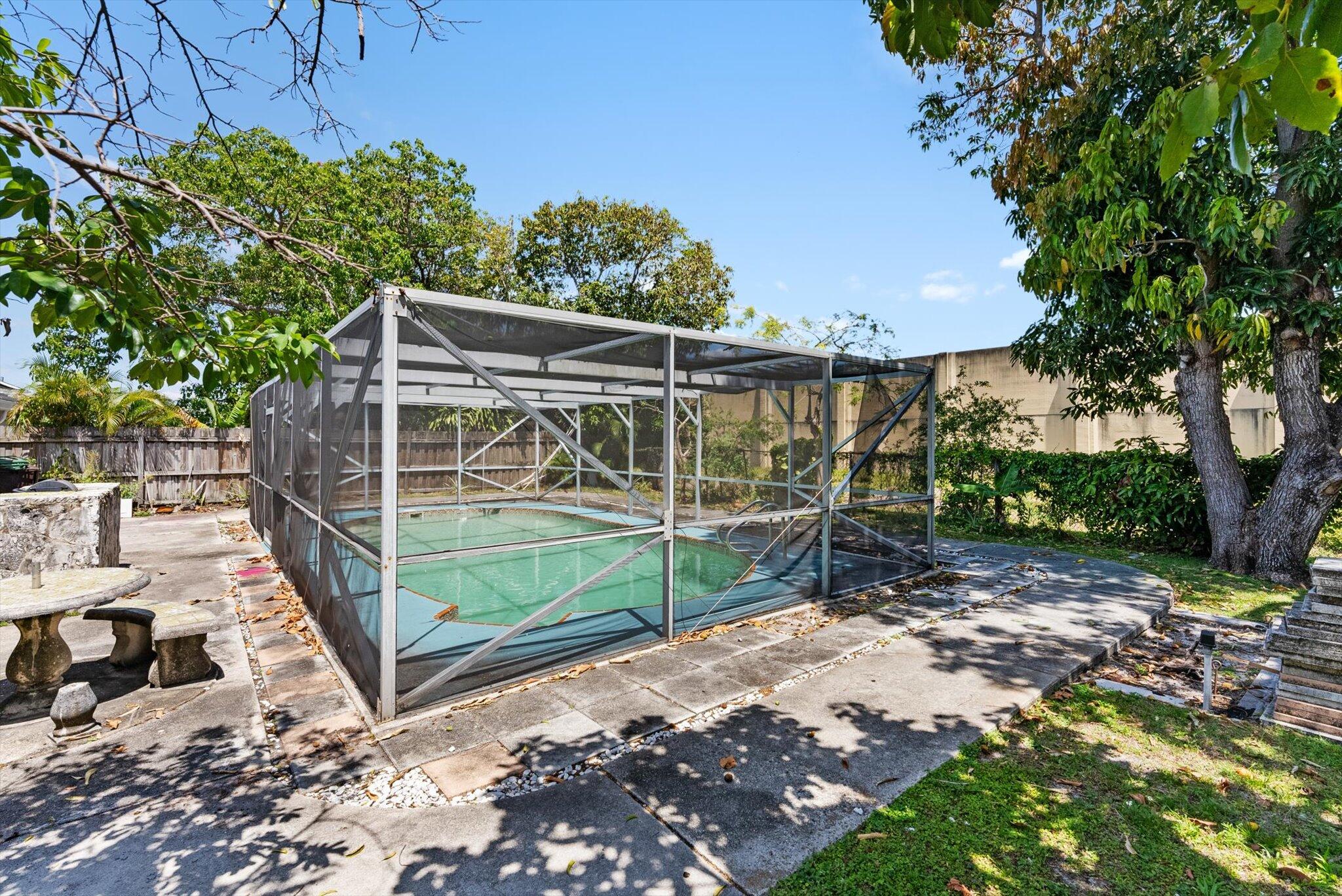 212 Wrena Drive