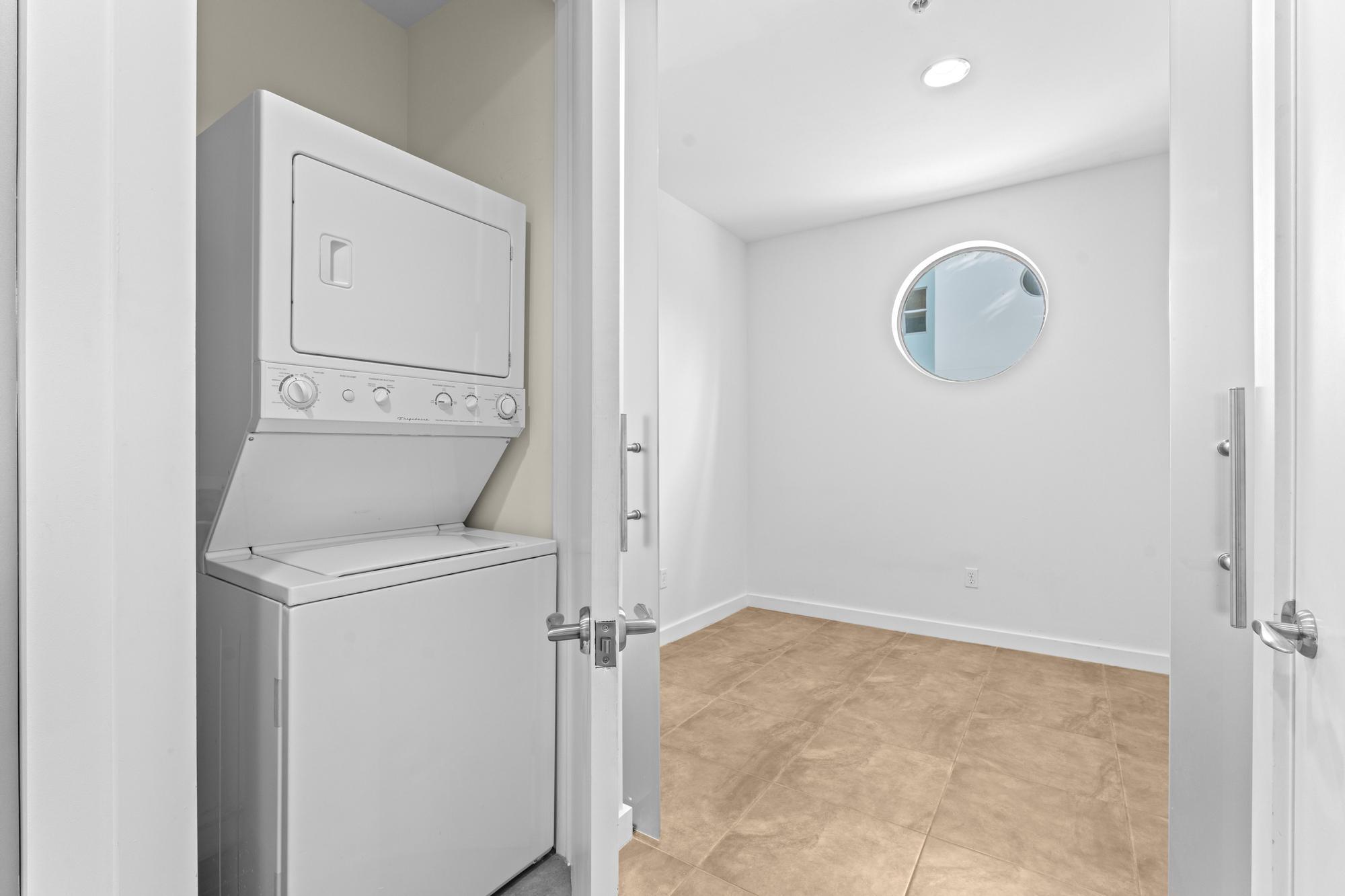 335 SE 6th Avenue 201