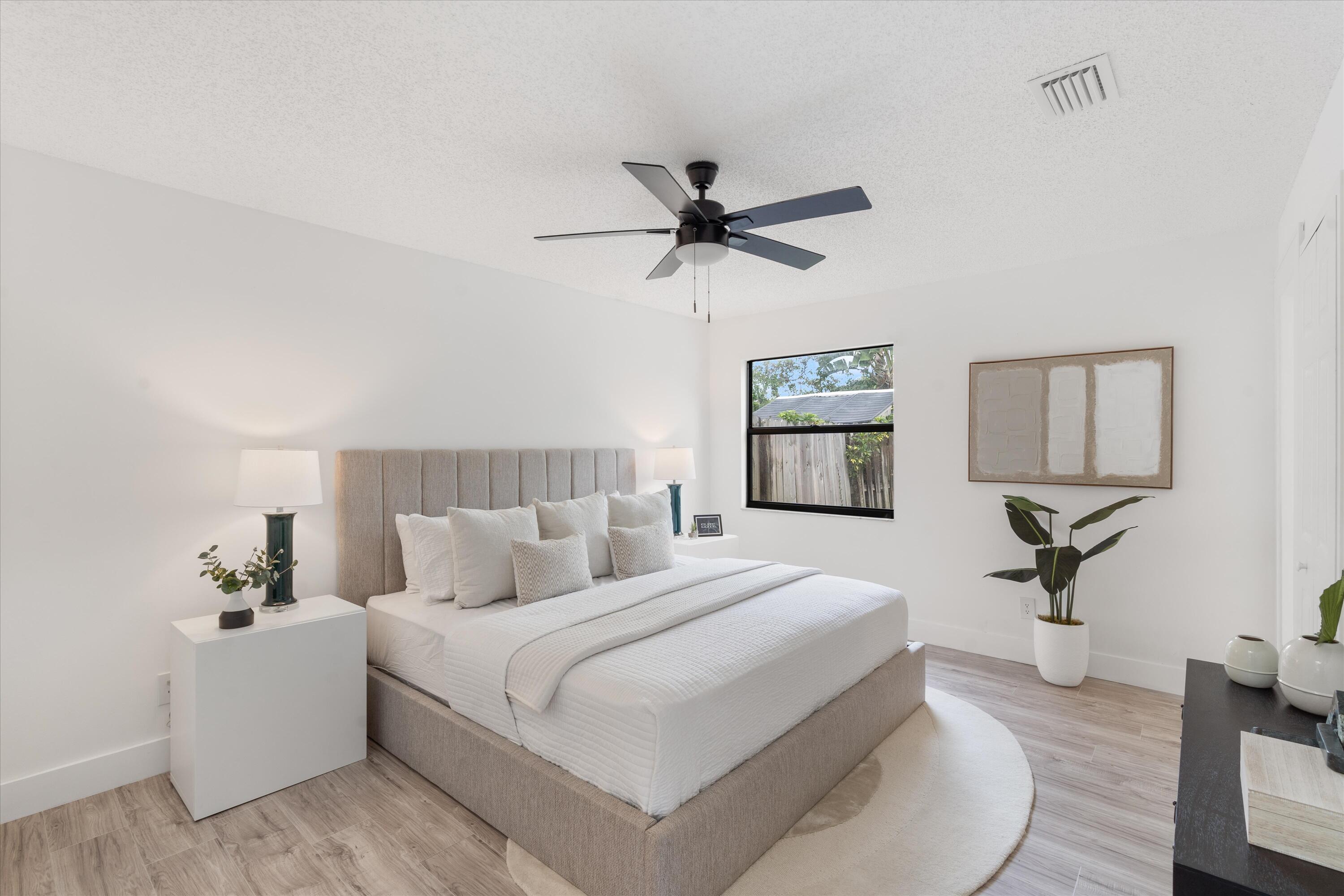 8715 Sol Terrace
