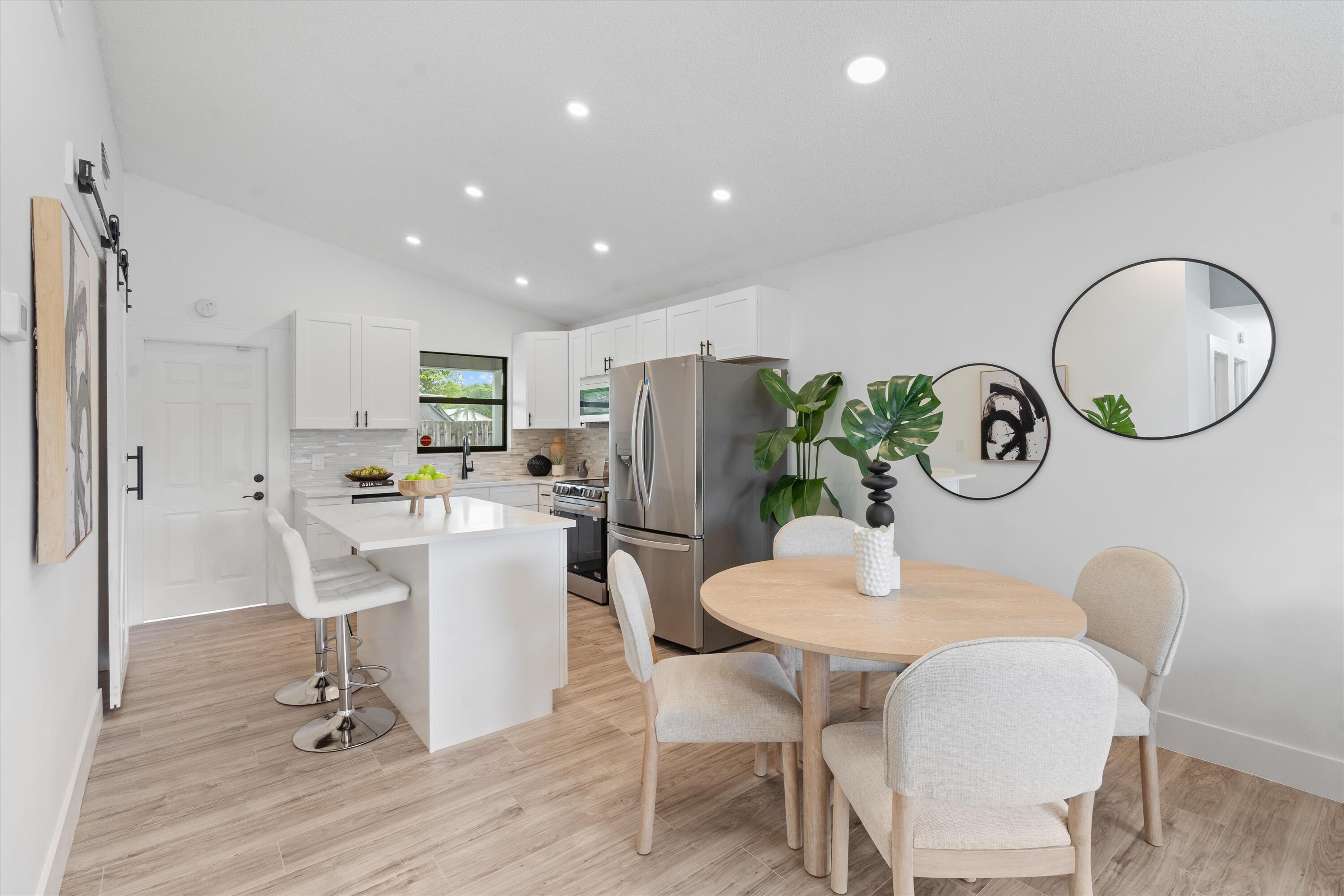 8715 Sol Terrace
