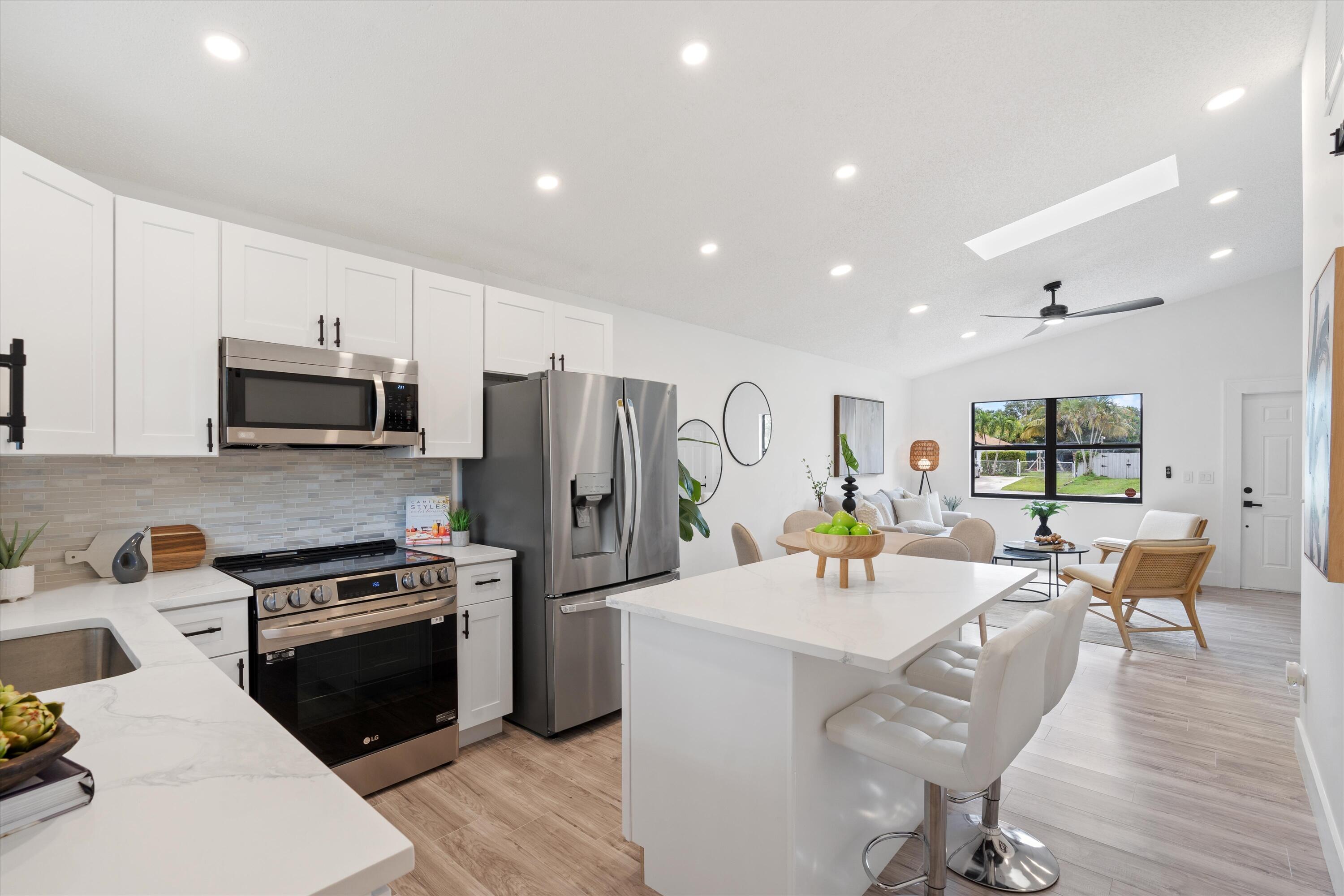 8715 Sol Terrace
