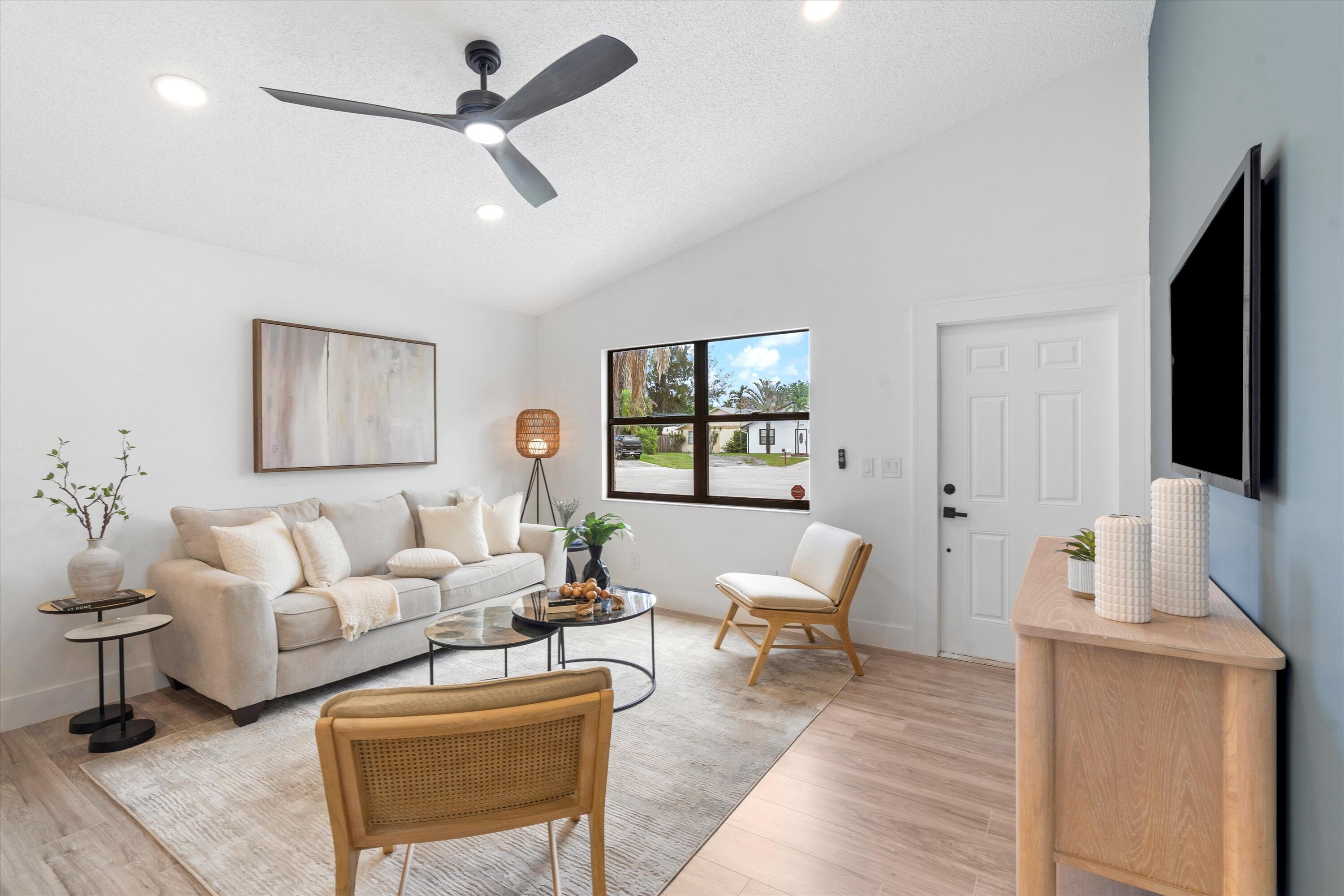 8715 Sol Terrace