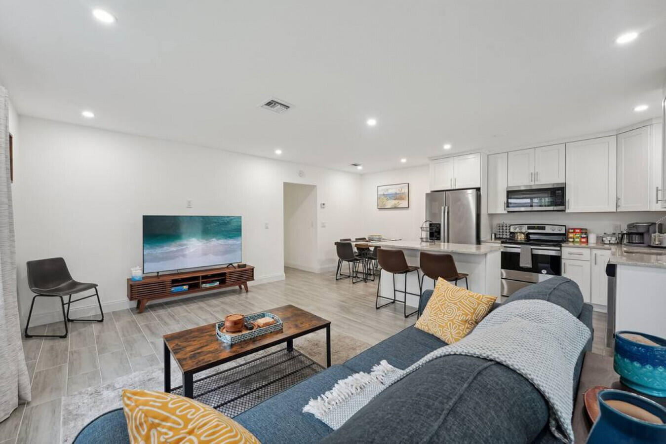 3133 Albatross Road