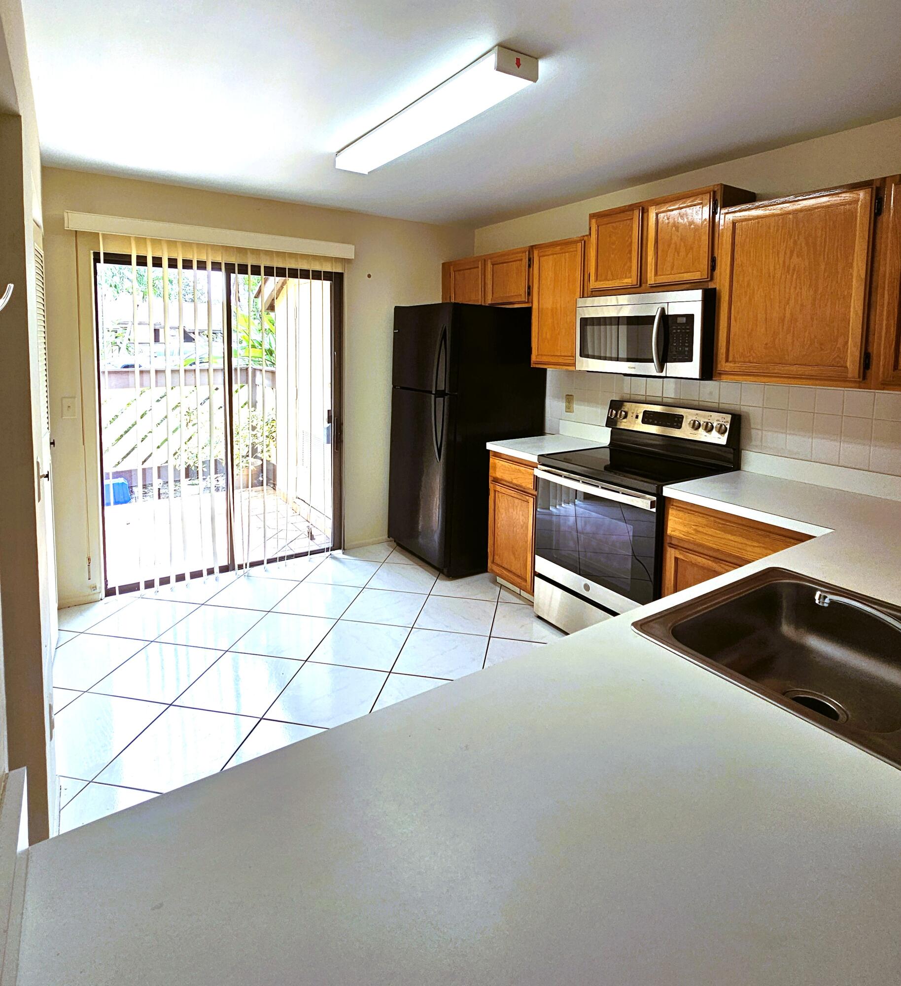 94 Rose Bay Court