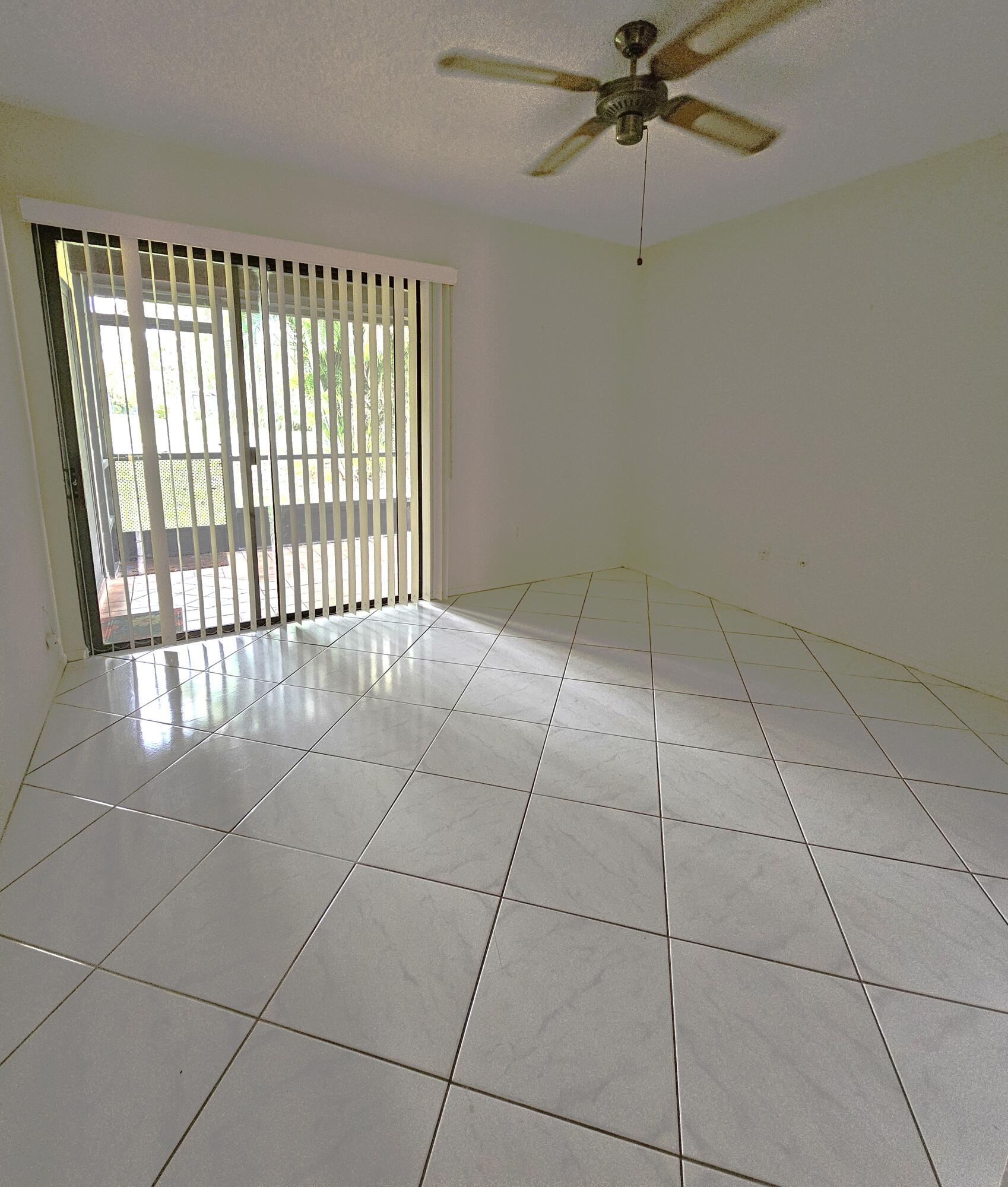 94 Rose Bay Court
