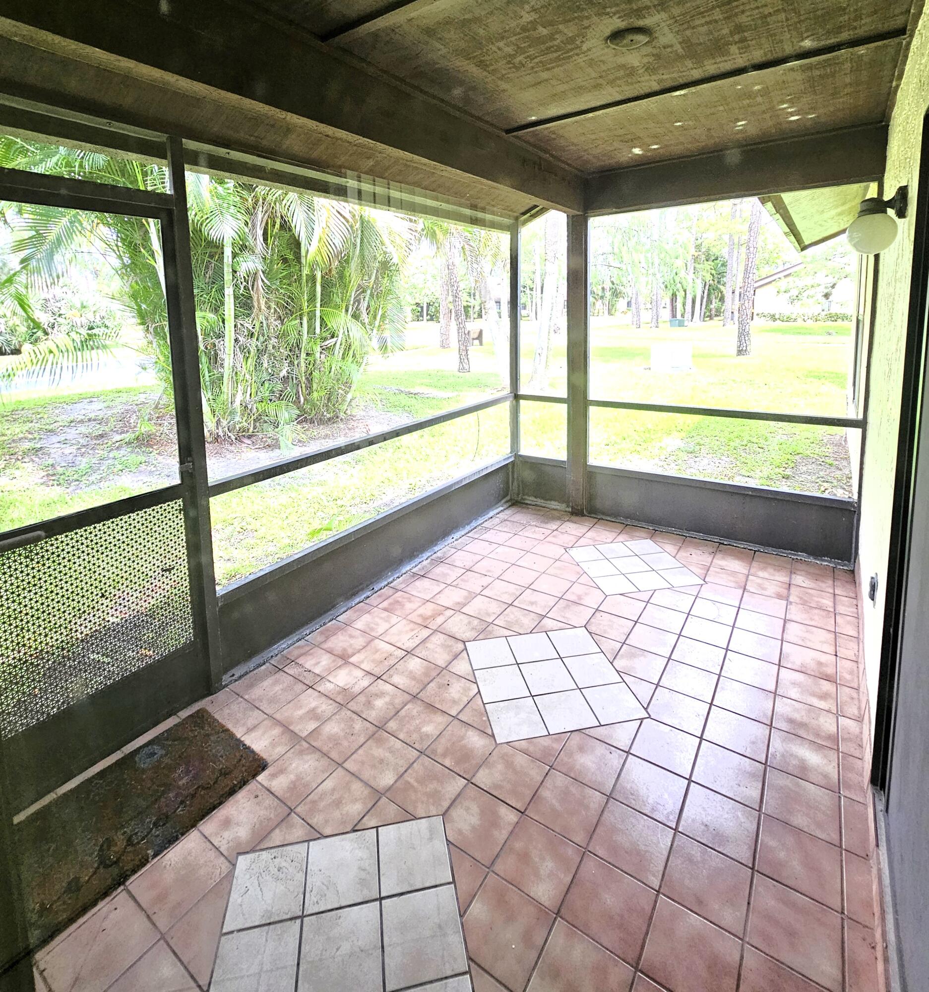 94 Rose Bay Court
