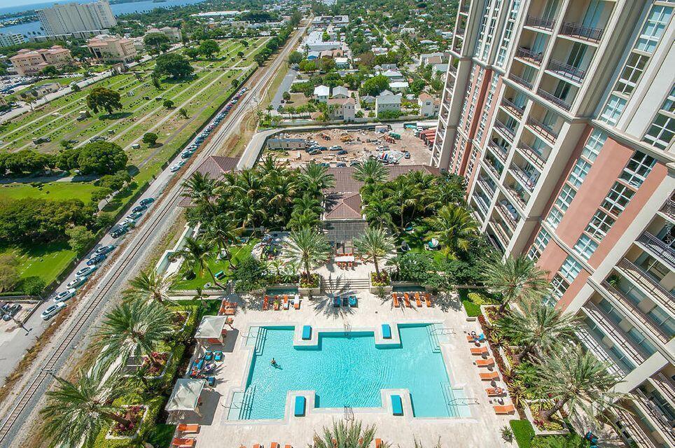 550 Okeechobee Boulevard 910