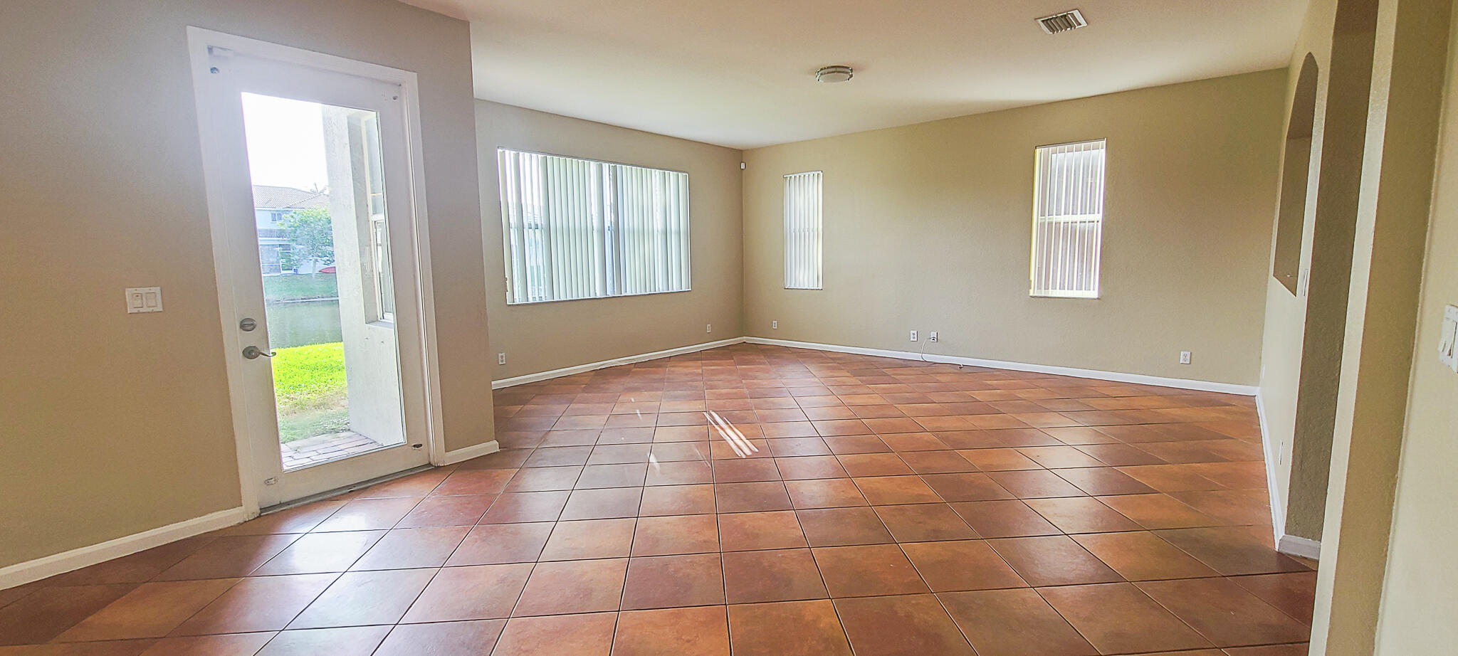 1098 Center Stone Lane