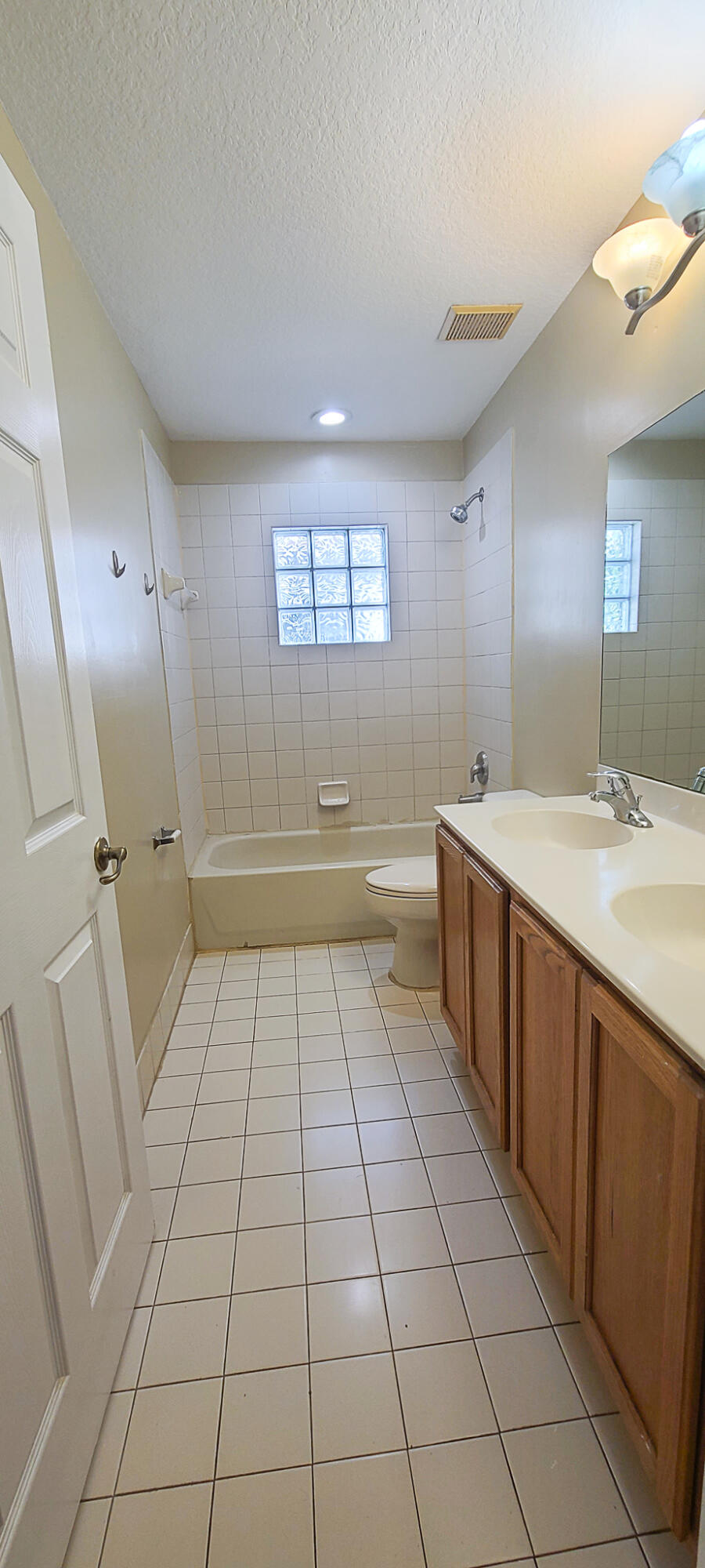 1098 Center Stone Lane