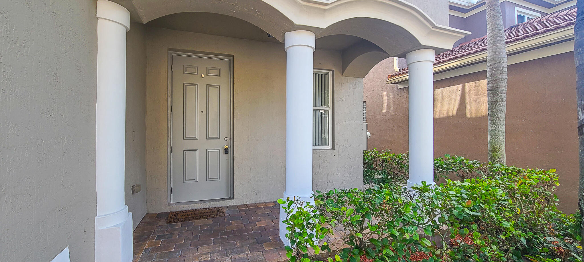 1098 Center Stone Lane