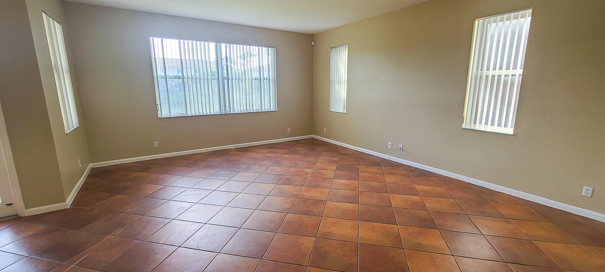 1098 Center Stone Lane
