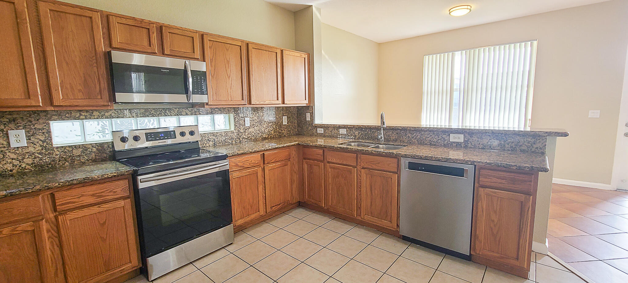 1098 Center Stone Lane