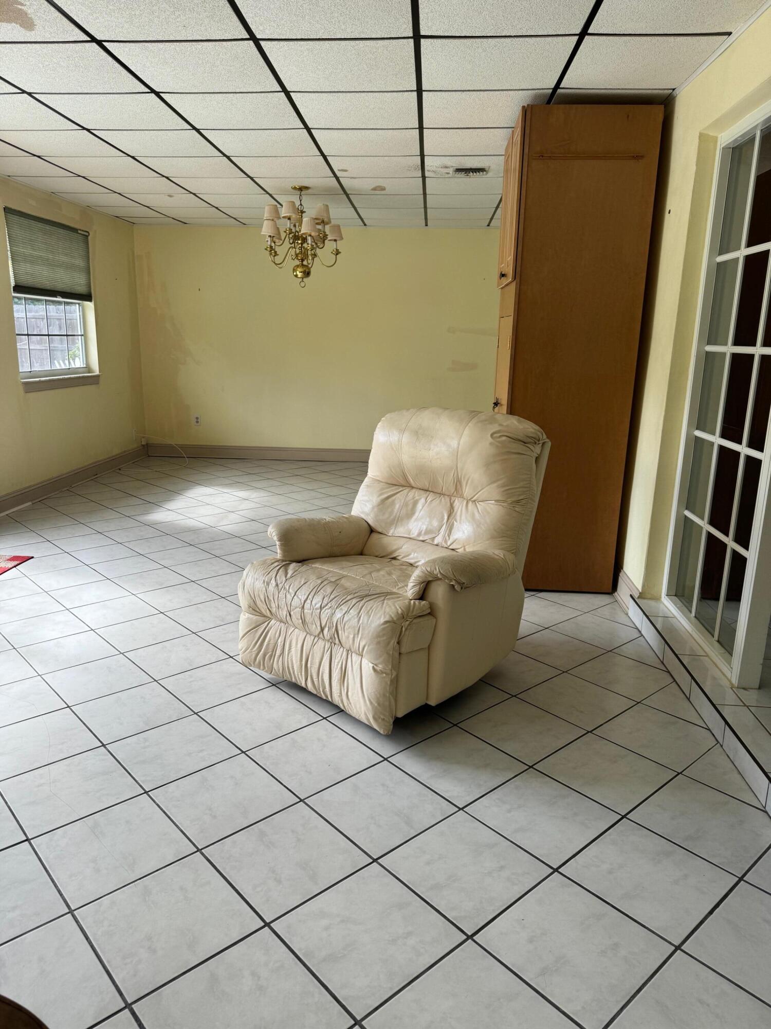 3914 Holly Drive