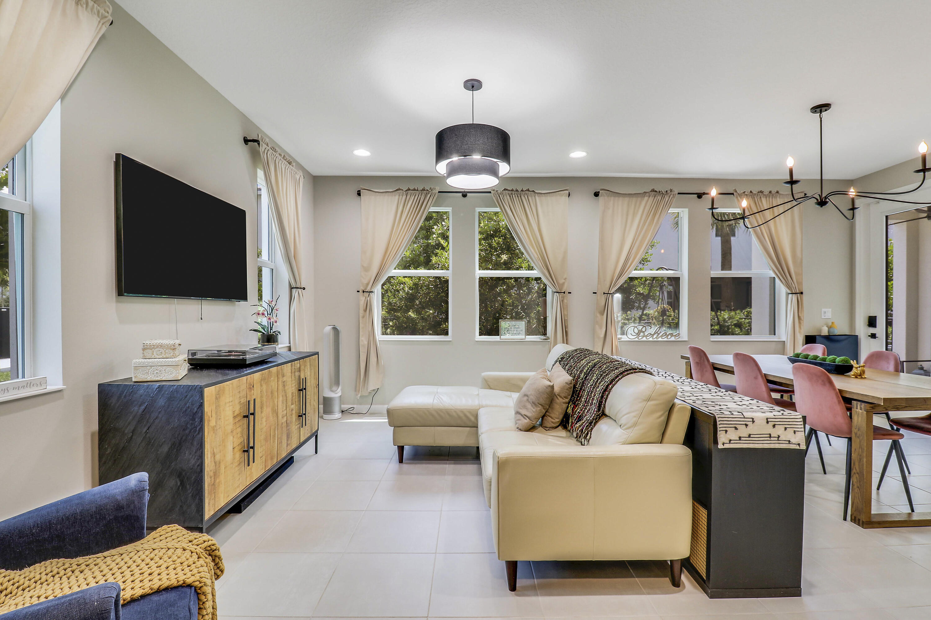 5190 Willow Creek Drive