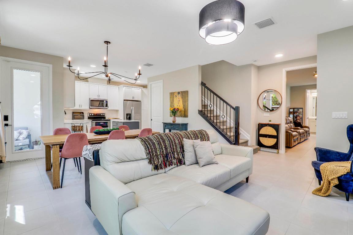 5190 Willow Creek Drive