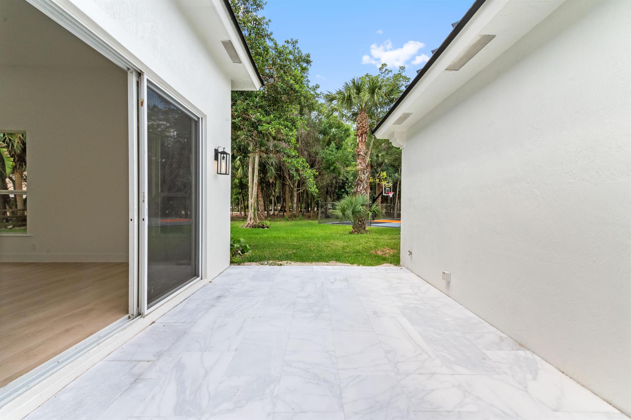 728 Deerwood Court