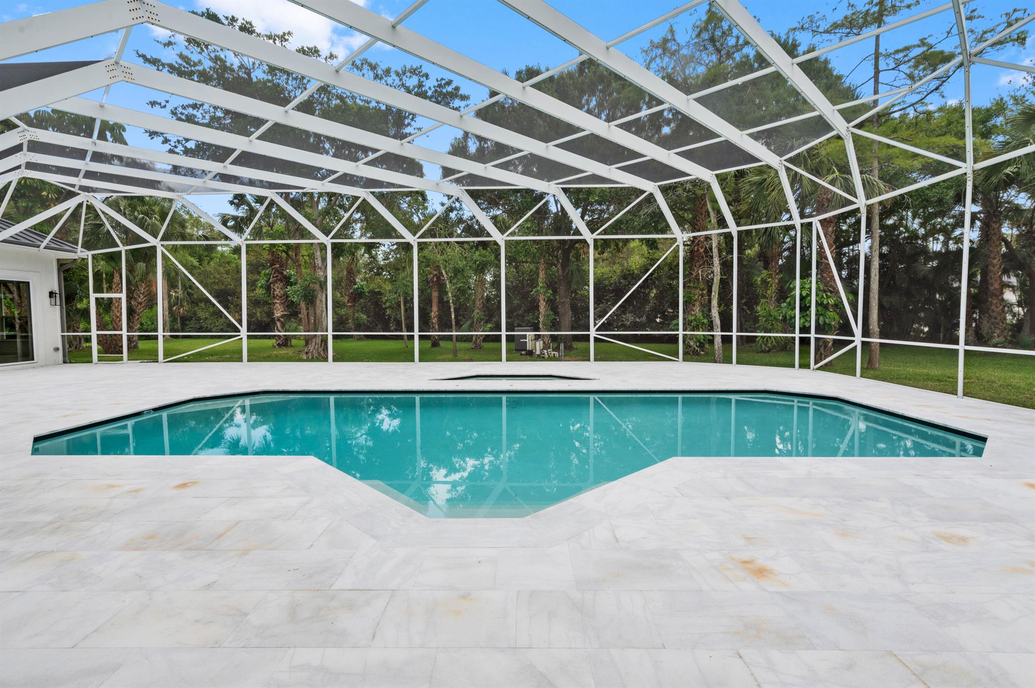 728 Deerwood Court