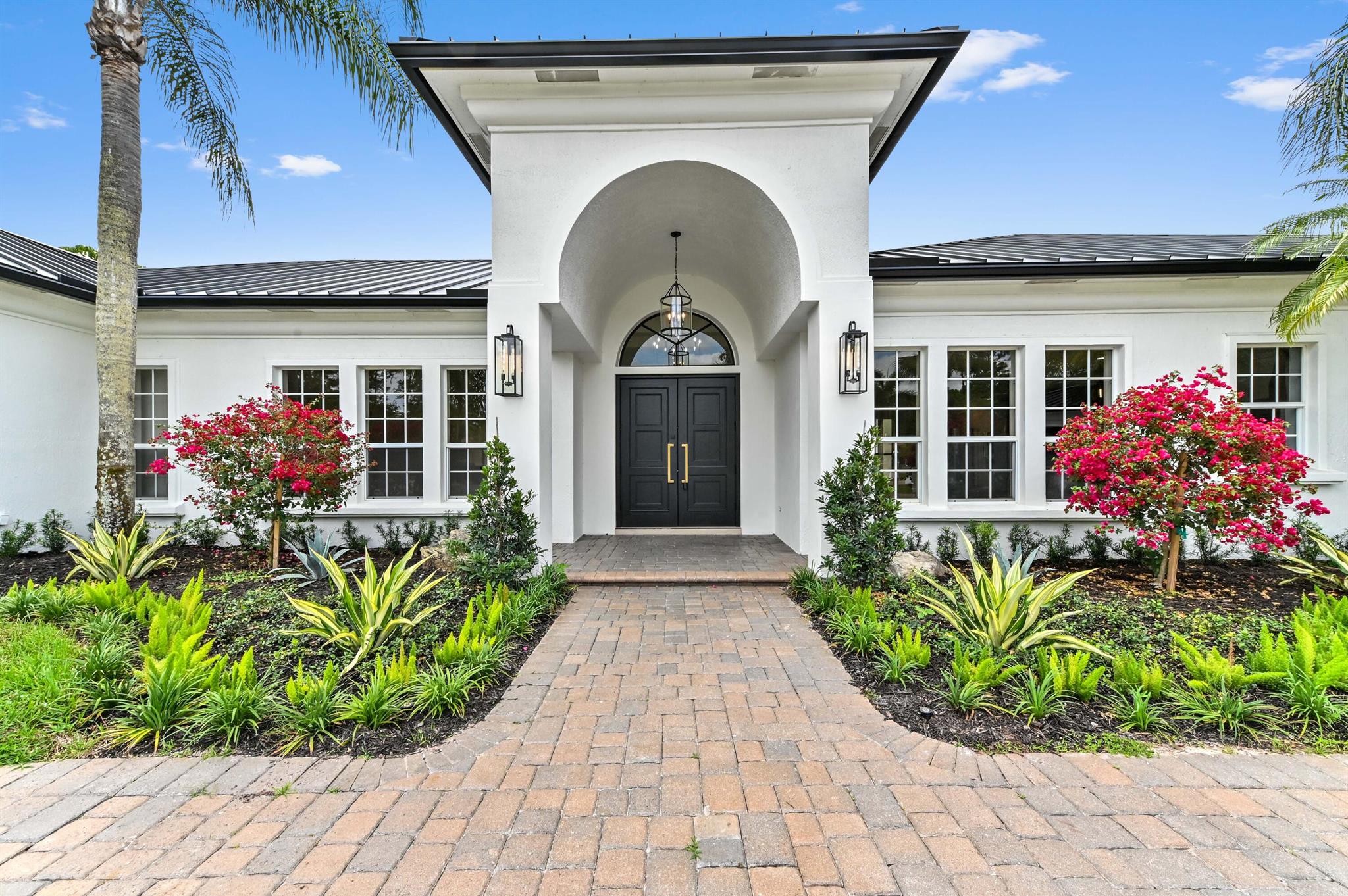 728 Deerwood Court