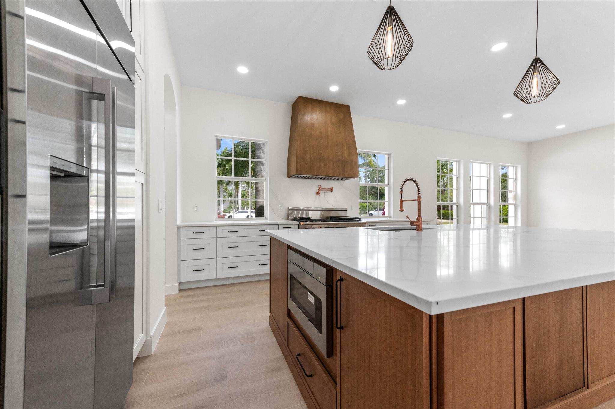 728 Deerwood Court