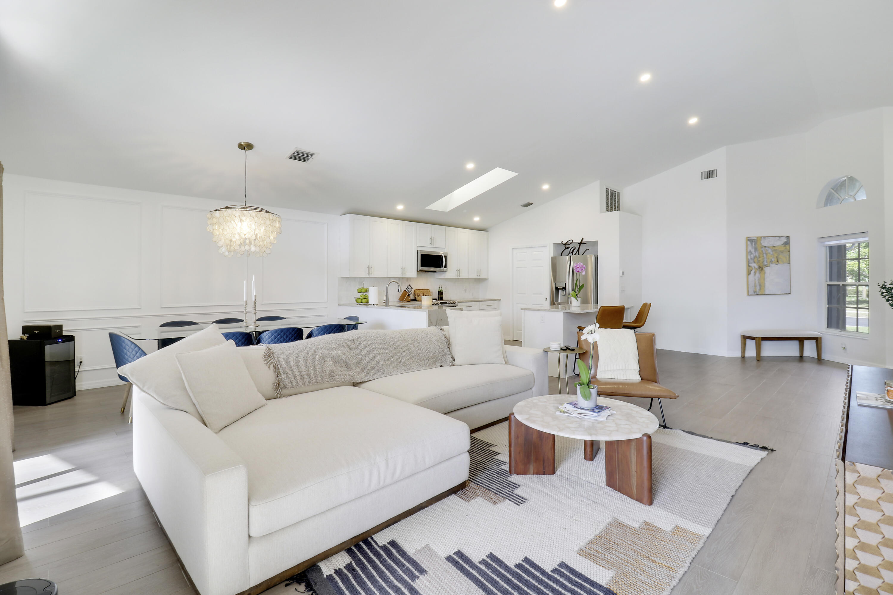 1931 Oak Berry Circle