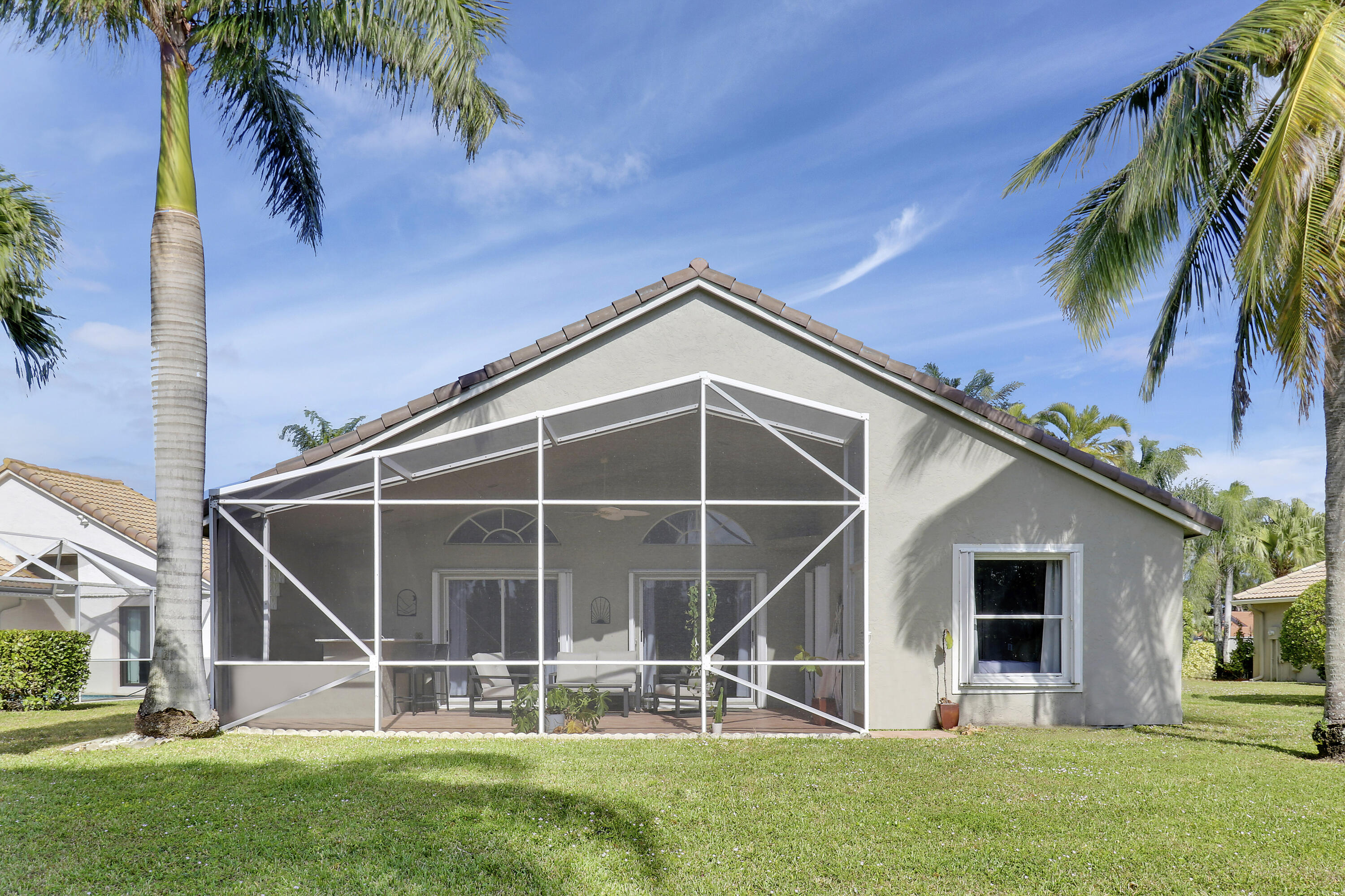 1931 Oak Berry Circle