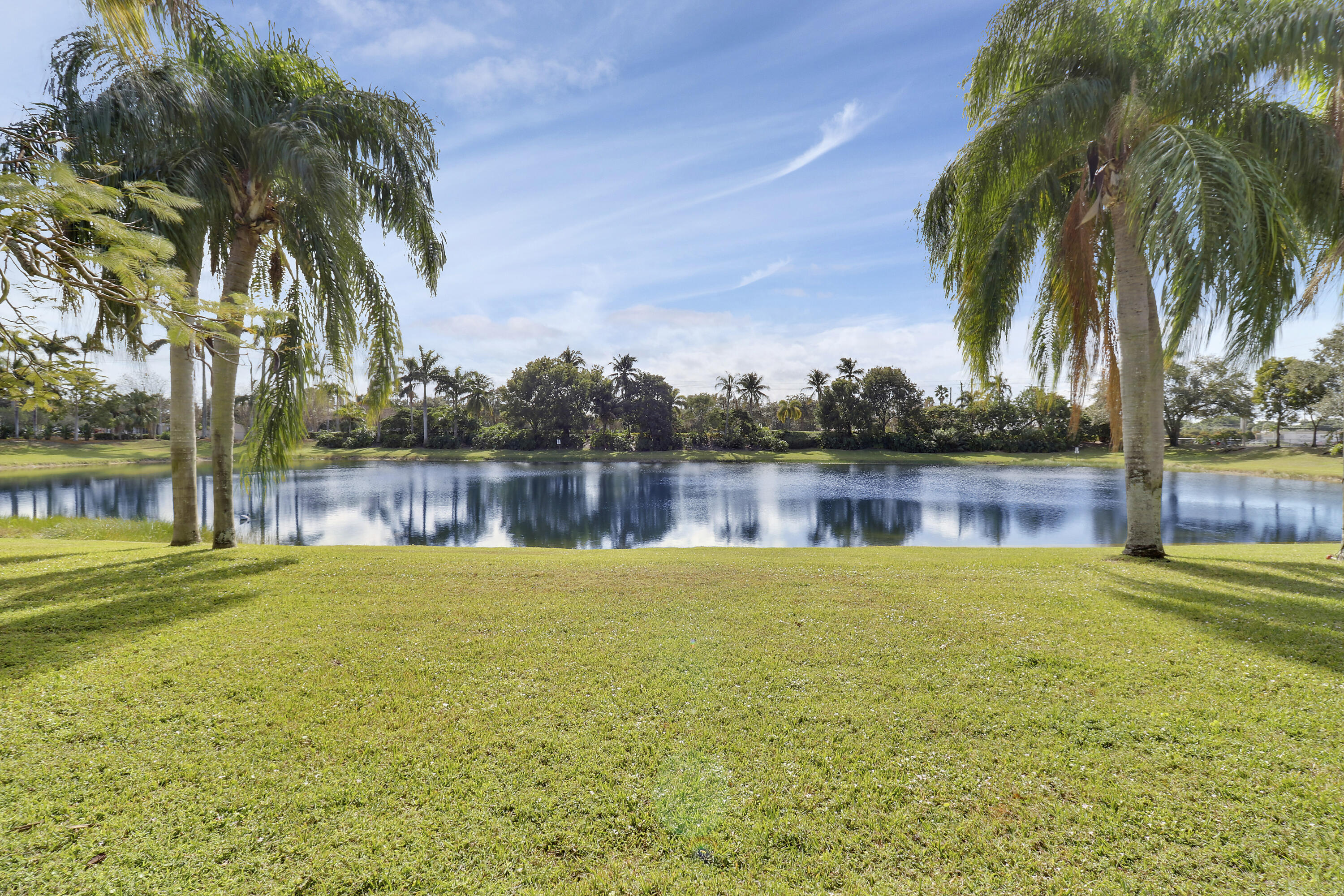 1931 Oak Berry Circle