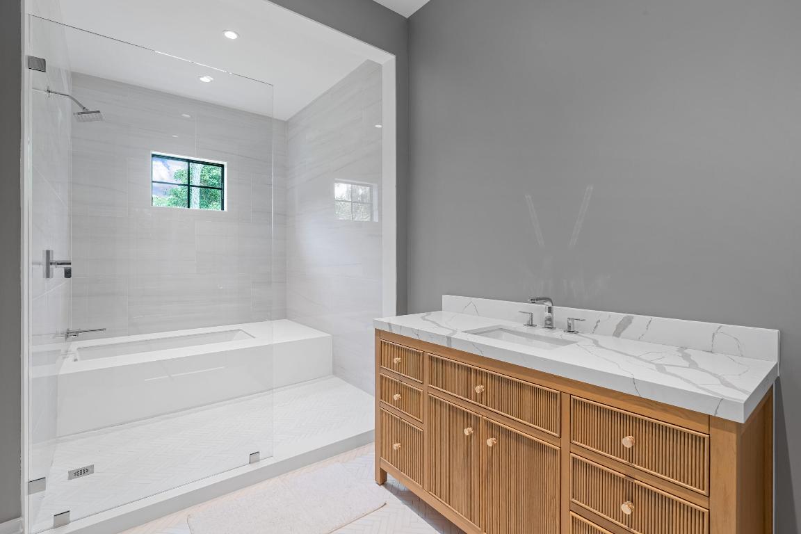 14823 Horseshoe Trace