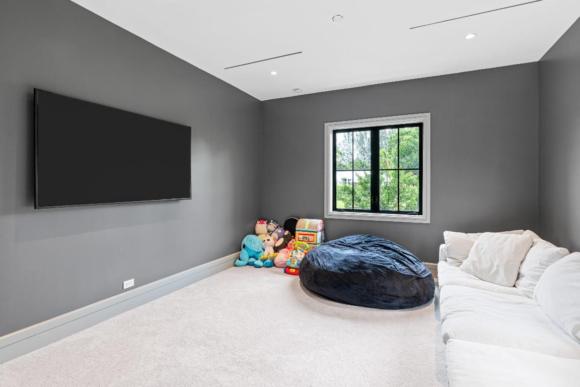 14823 Horseshoe Trace