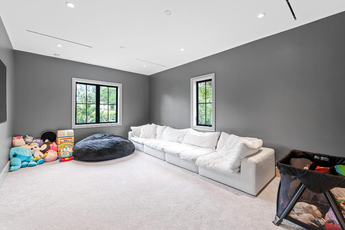 14823 Horseshoe Trace