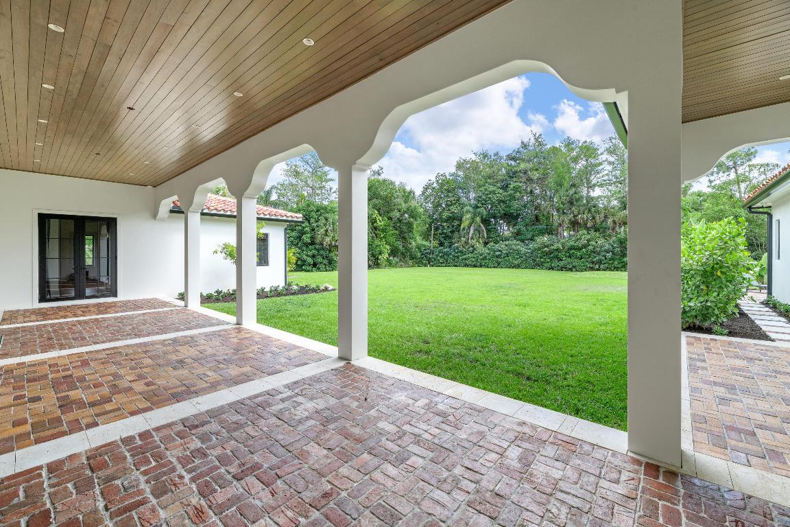 14823 Horseshoe Trace