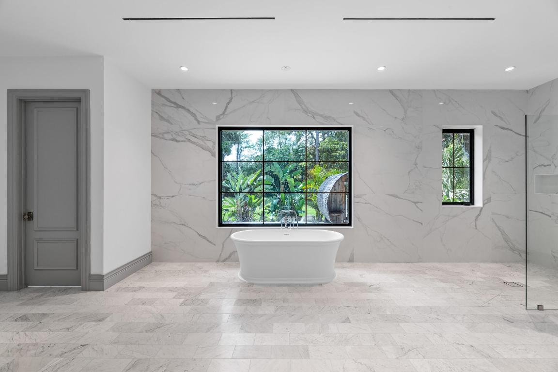 14823 Horseshoe Trace