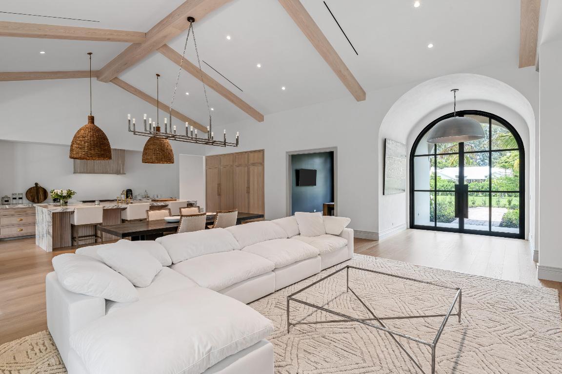 14823 Horseshoe Trace