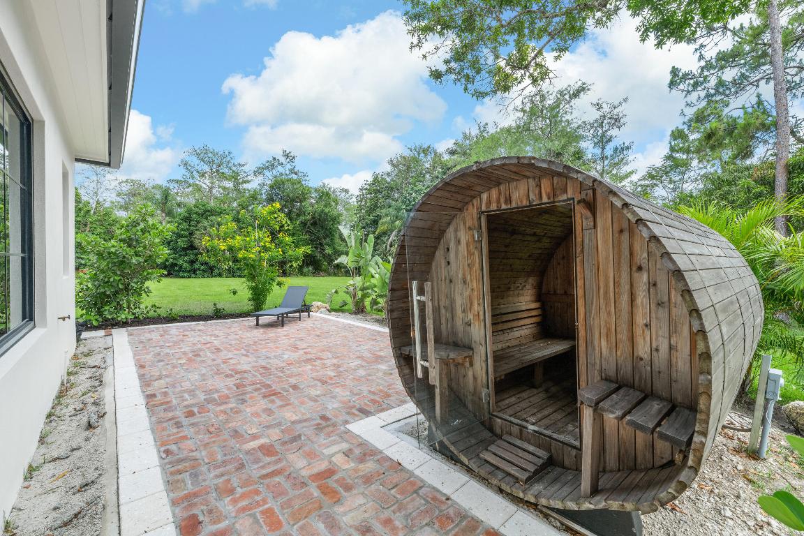 14823 Horseshoe Trace