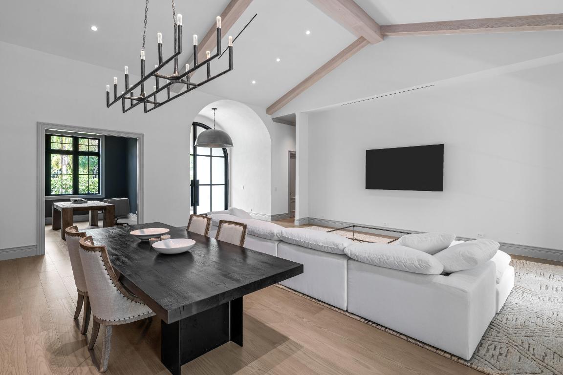 14823 Horseshoe Trace