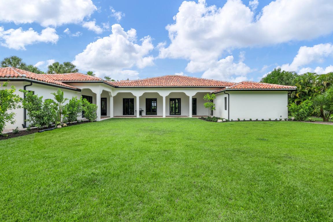 14823 Horseshoe Trace