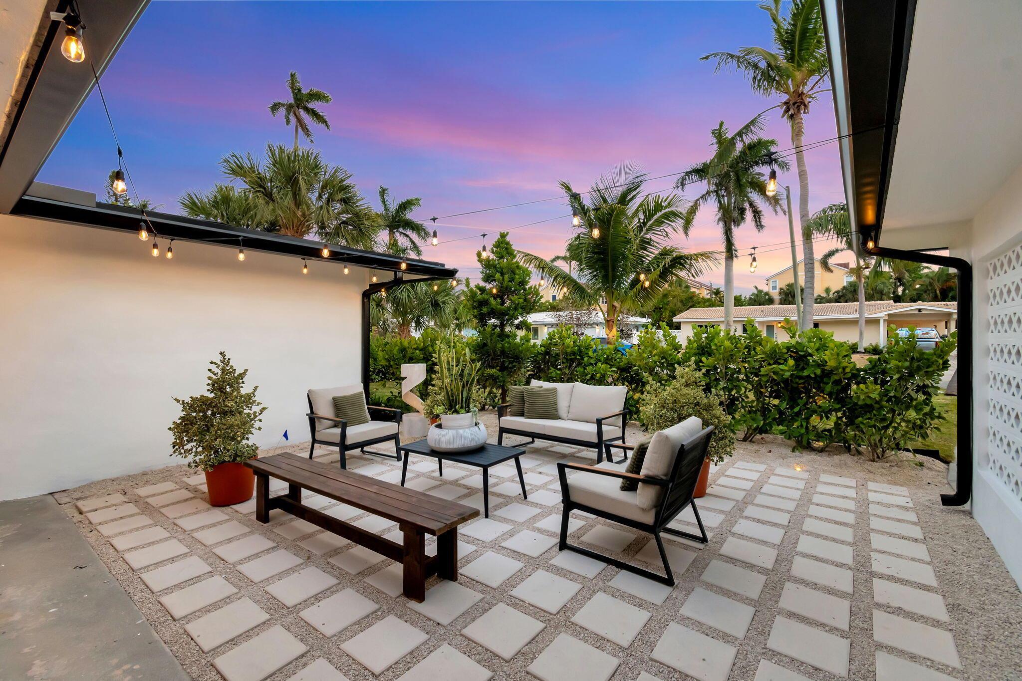 625 Las Palmas Park