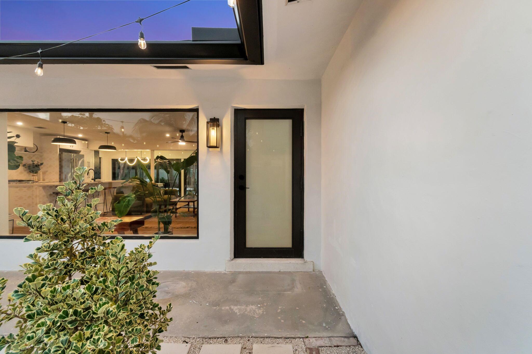 625 Las Palmas Park