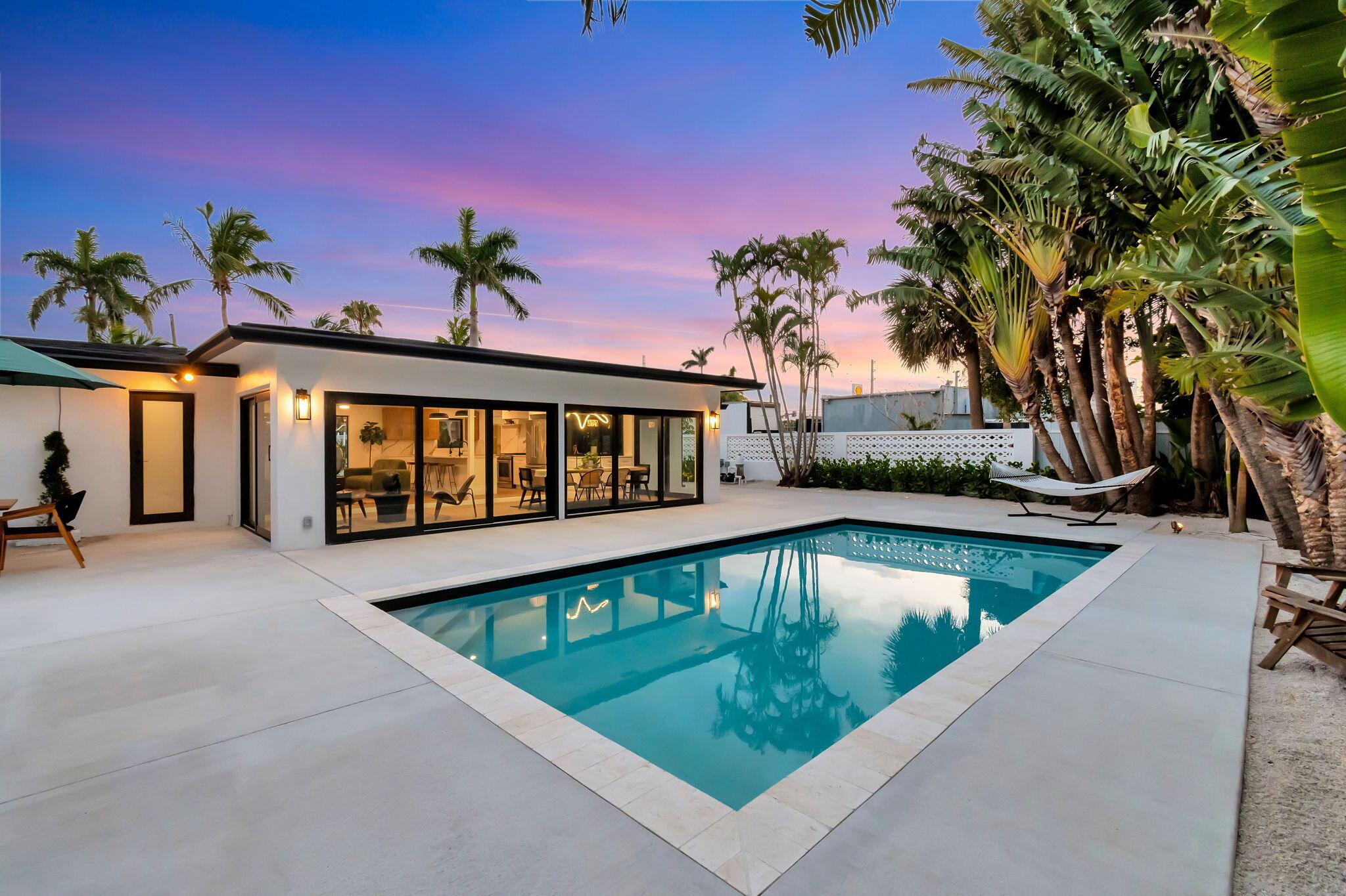 625 Las Palmas Park