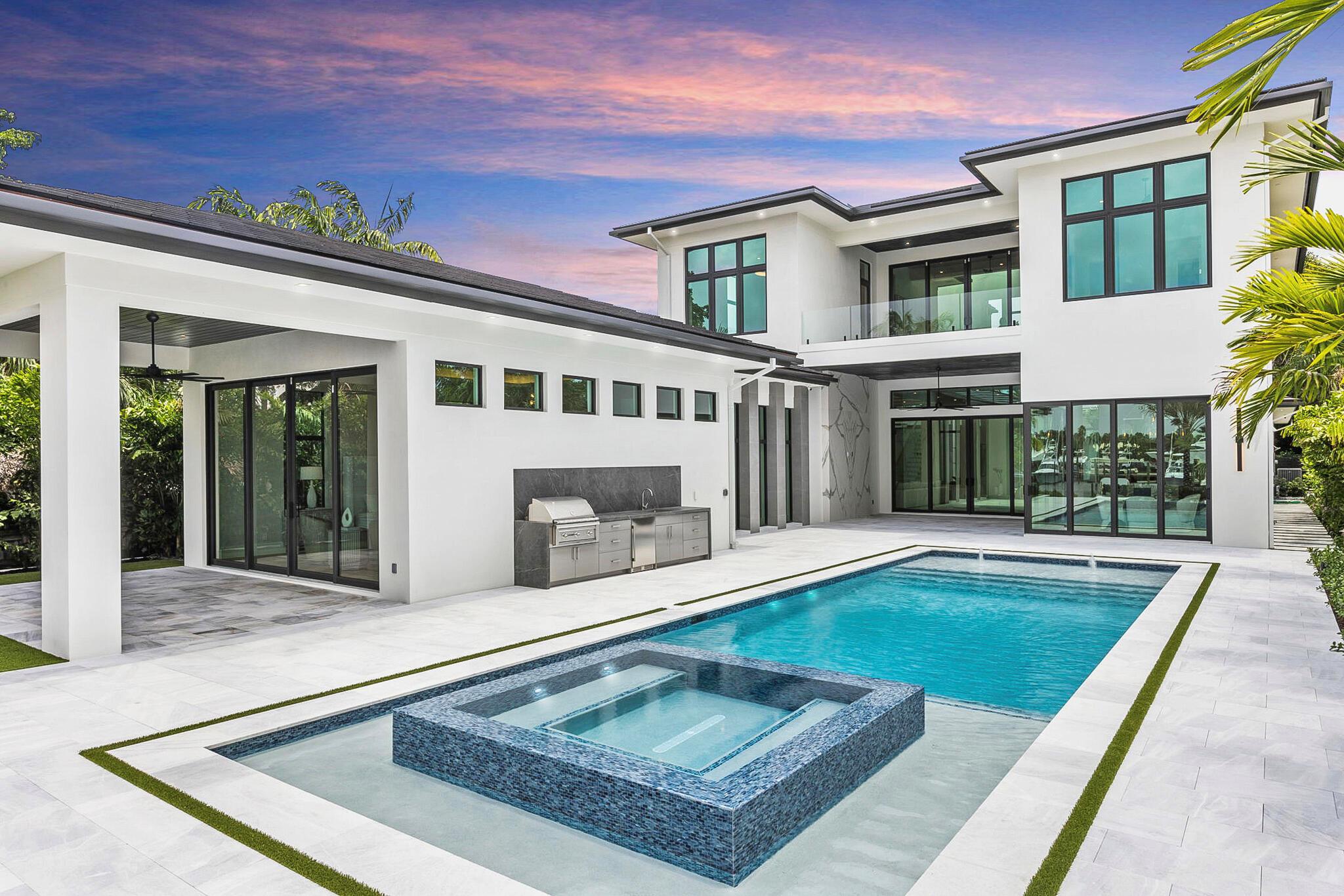 2085 Vitex Lane