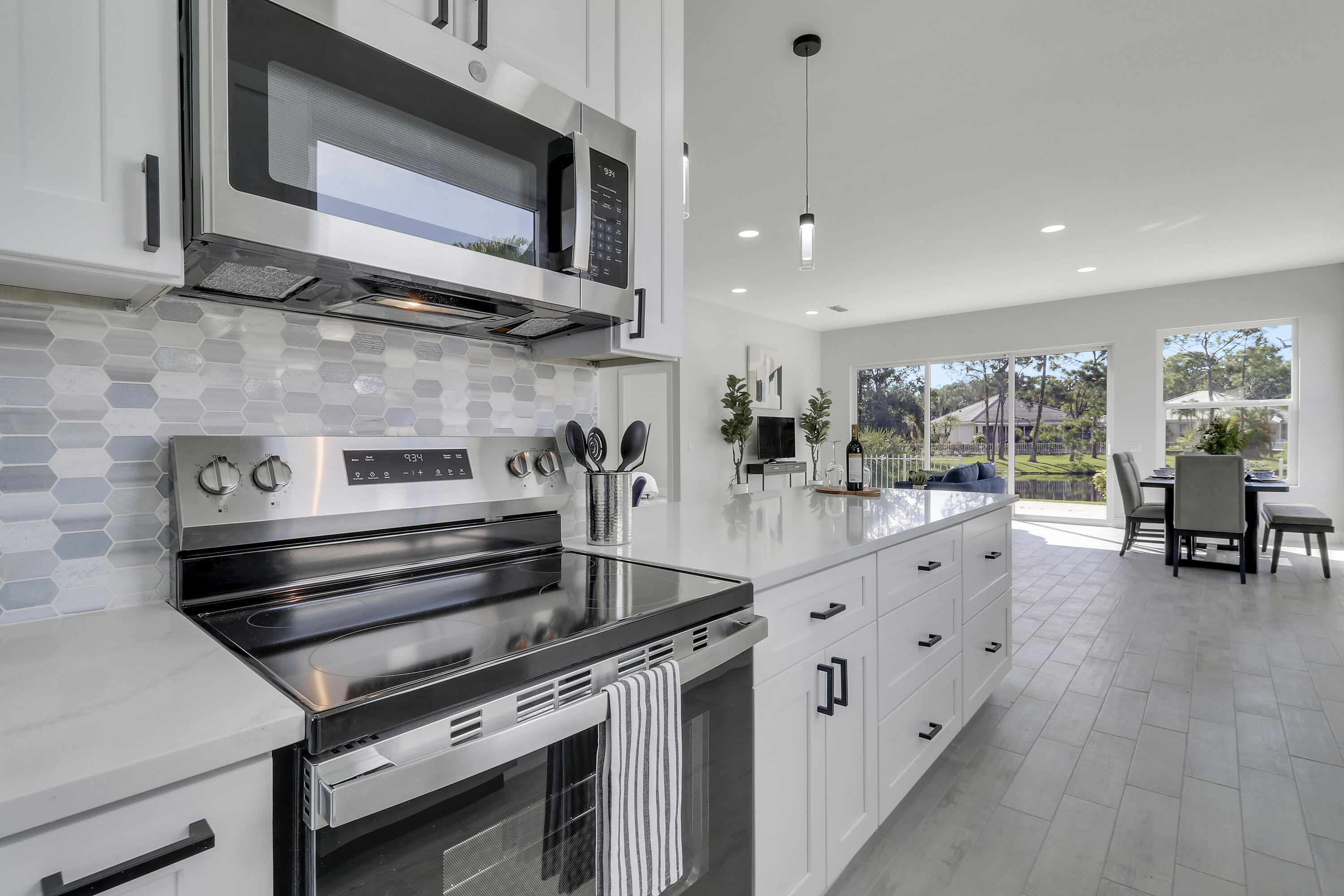 7751 SE Bay Cedar Circle