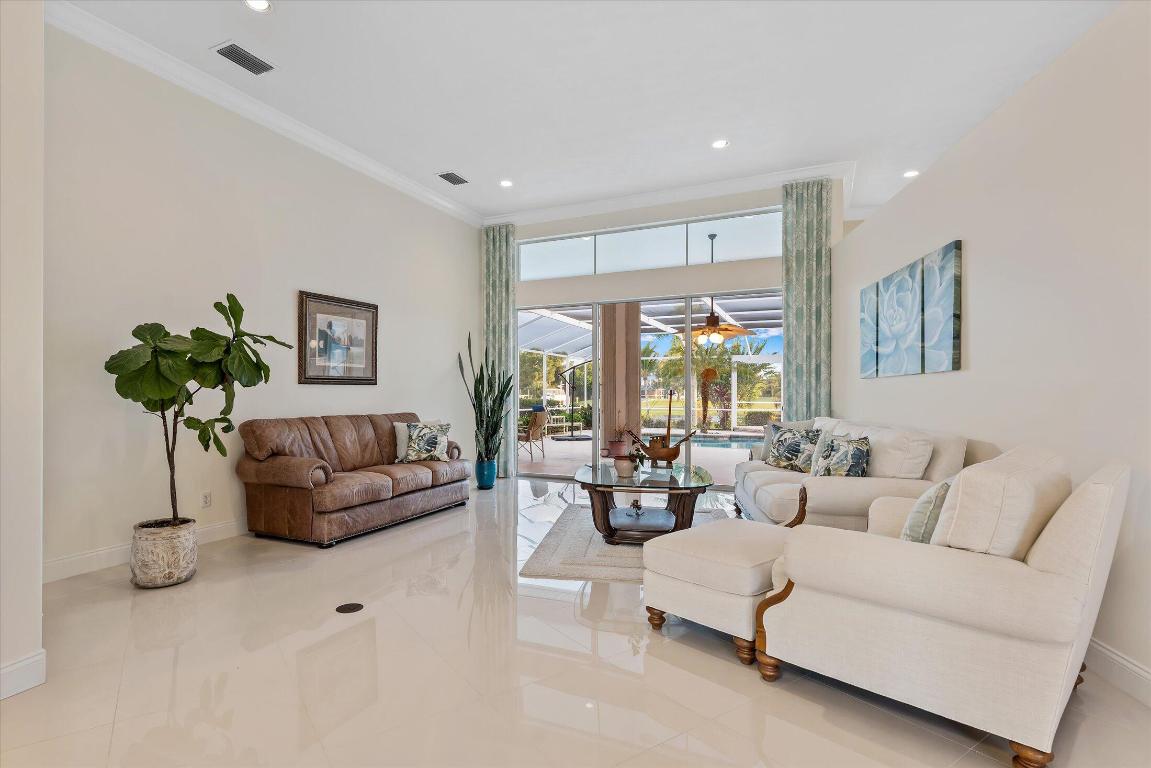 2674 SE Erickson Drive