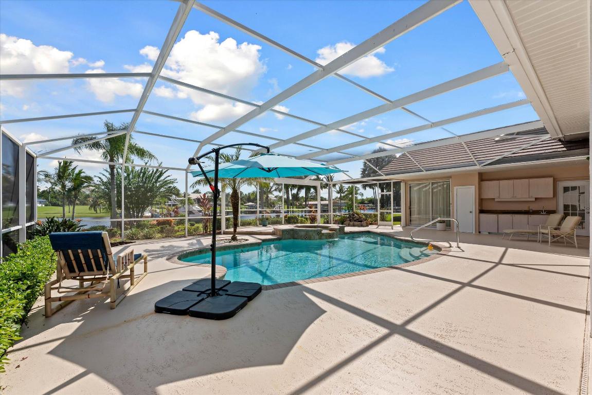 2674 SE Erickson Drive