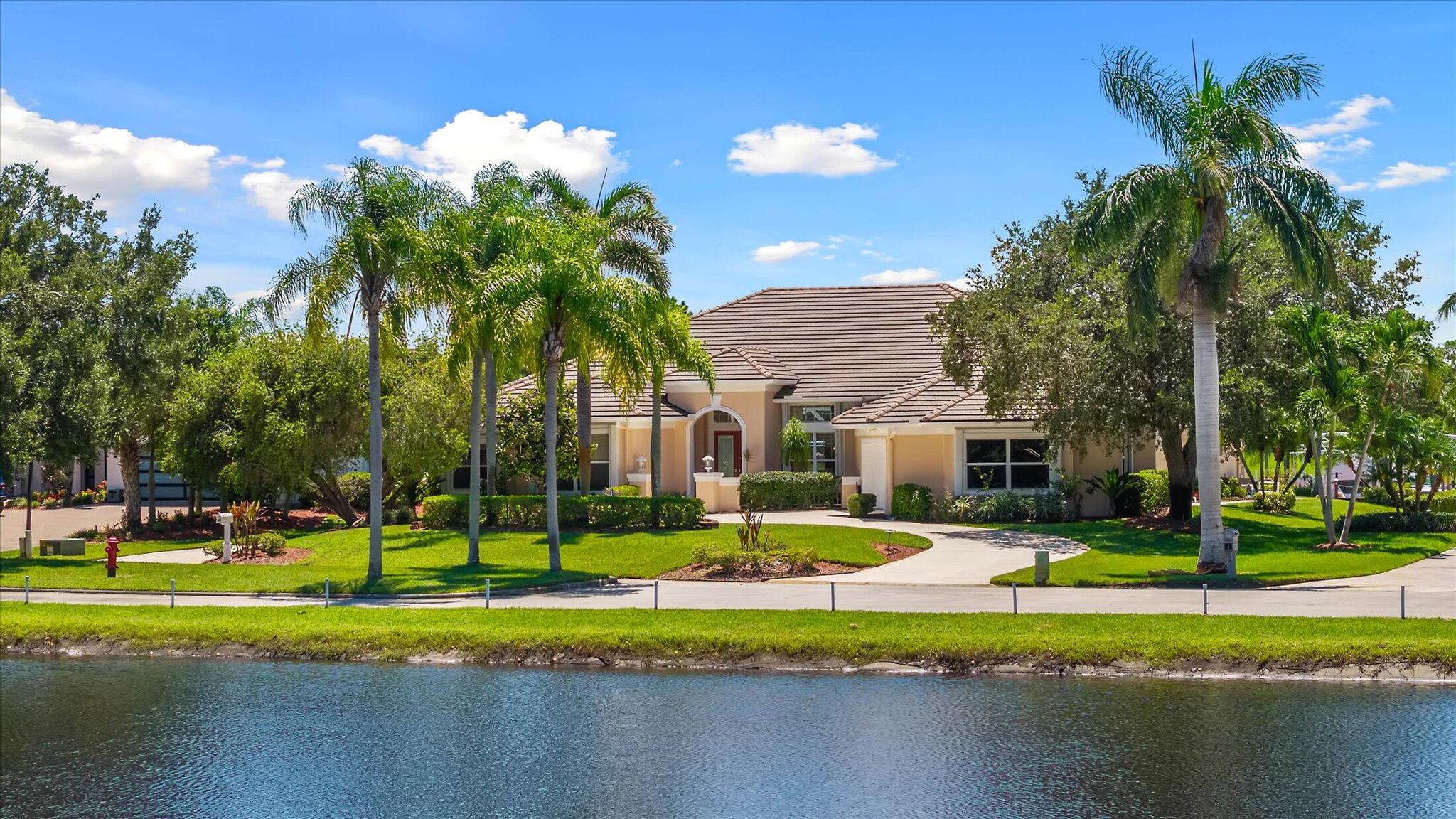 2674 SE Erickson Drive