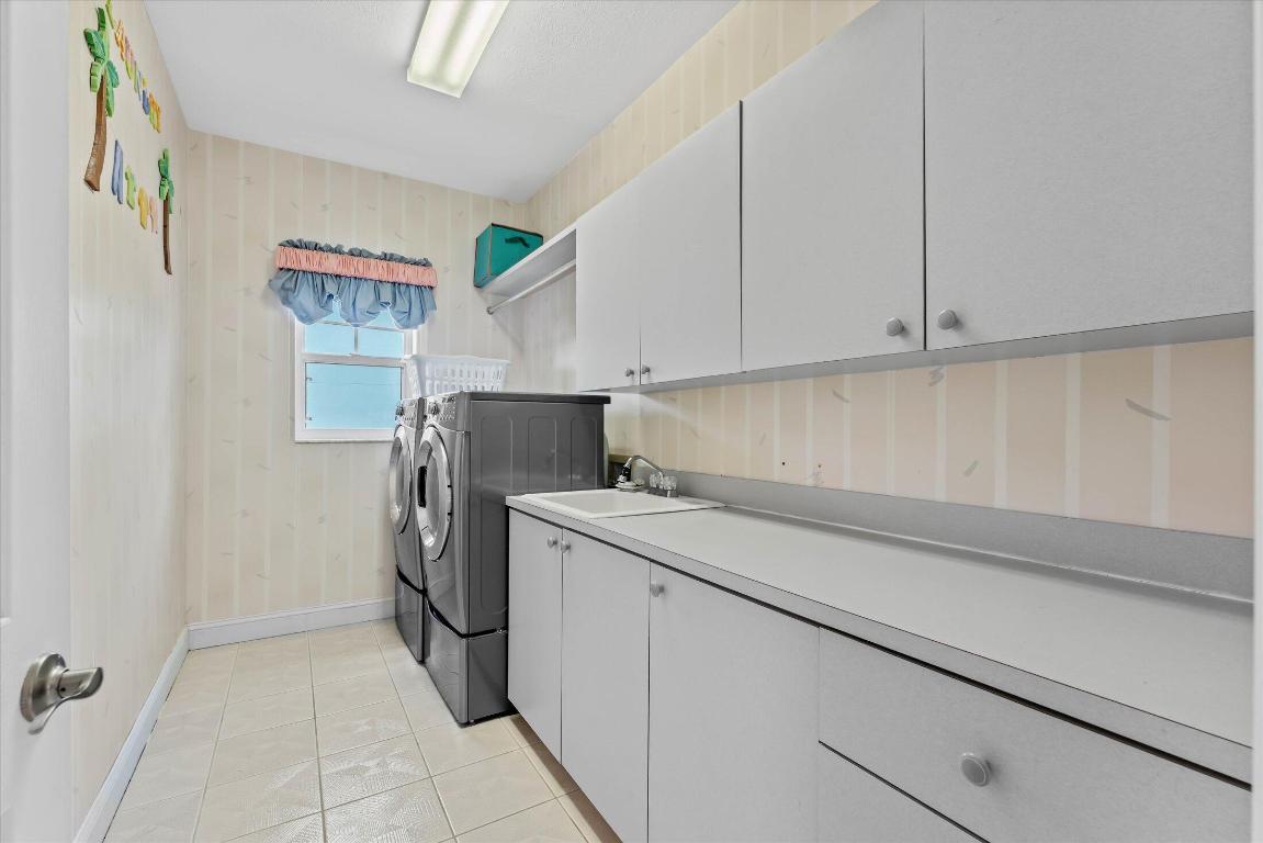 2674 SE Erickson Drive