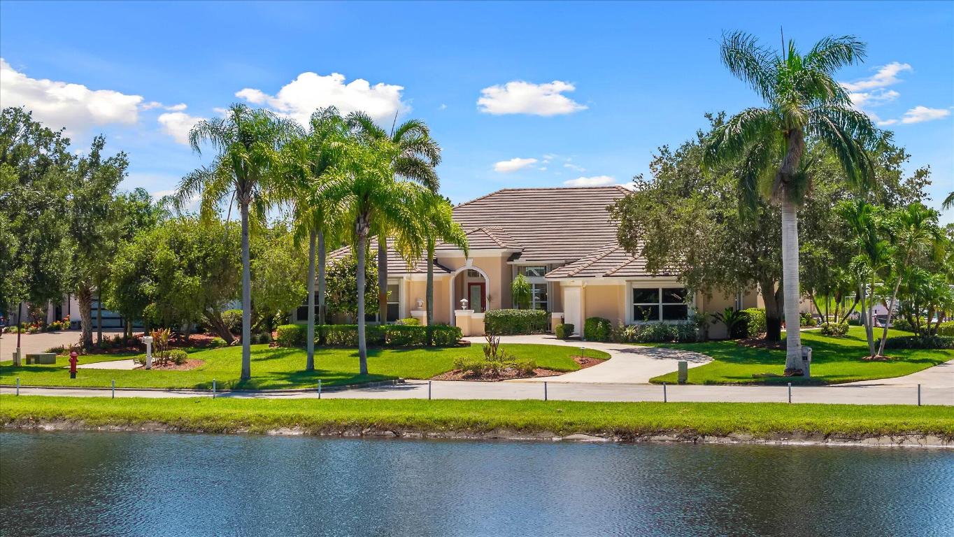 2674 SE Erickson Drive