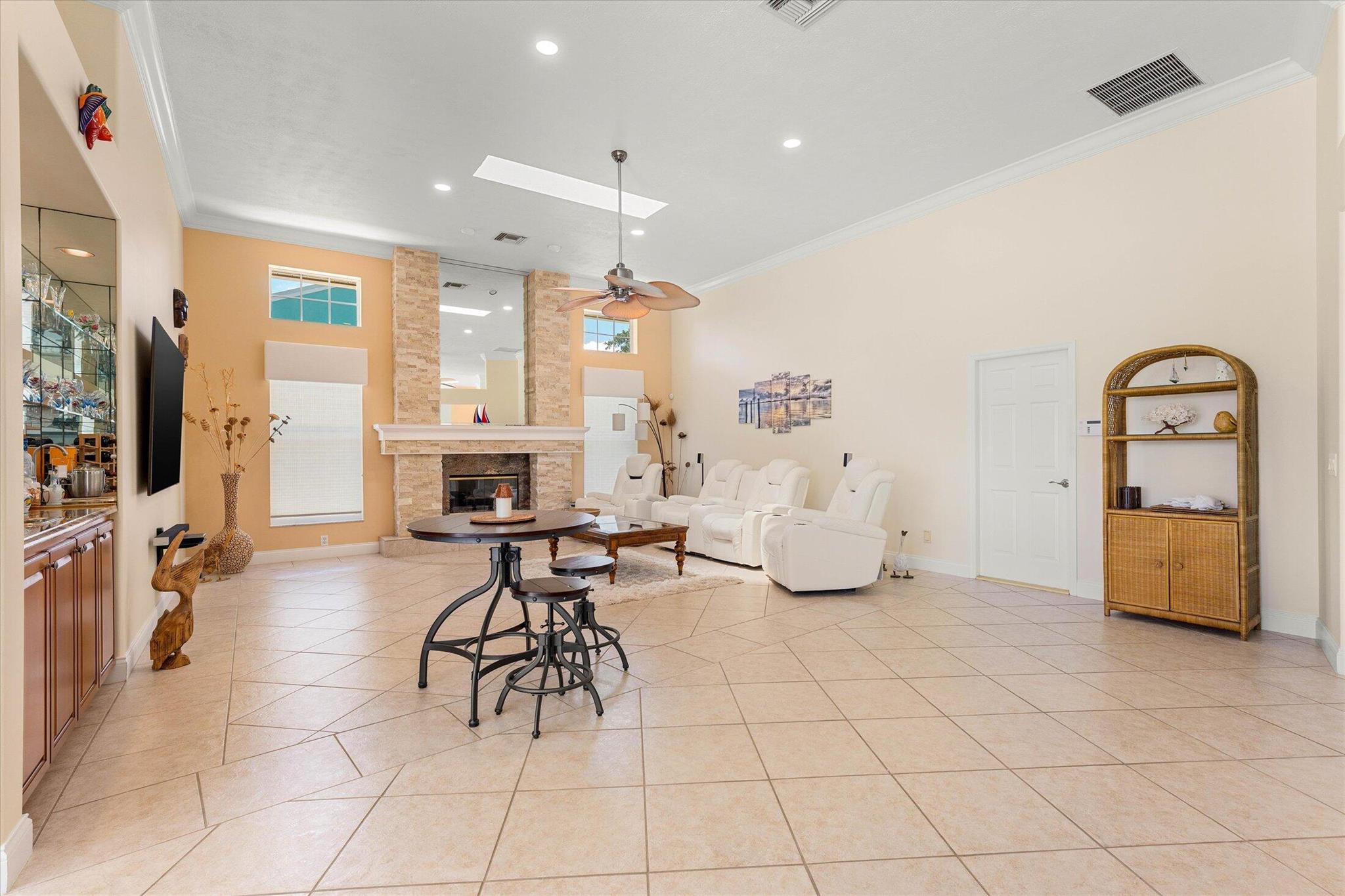2674 SE Erickson Drive