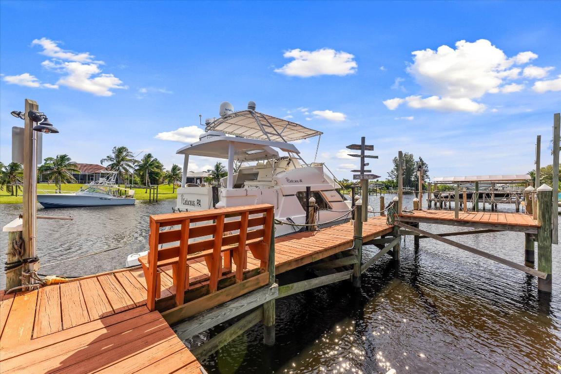 2674 SE Erickson Drive